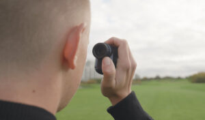 Golf afstandsmåler, guide til afstandsmåler, Golfkikkert test, bedste golfkikkert, bedst i test, laser kikkert, golf rangefinder, Hulien golfkikkert, Garmin golfkikkert